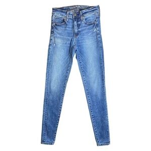 American Eagle Women’s Light Wash High Rise Jeggings Size 2